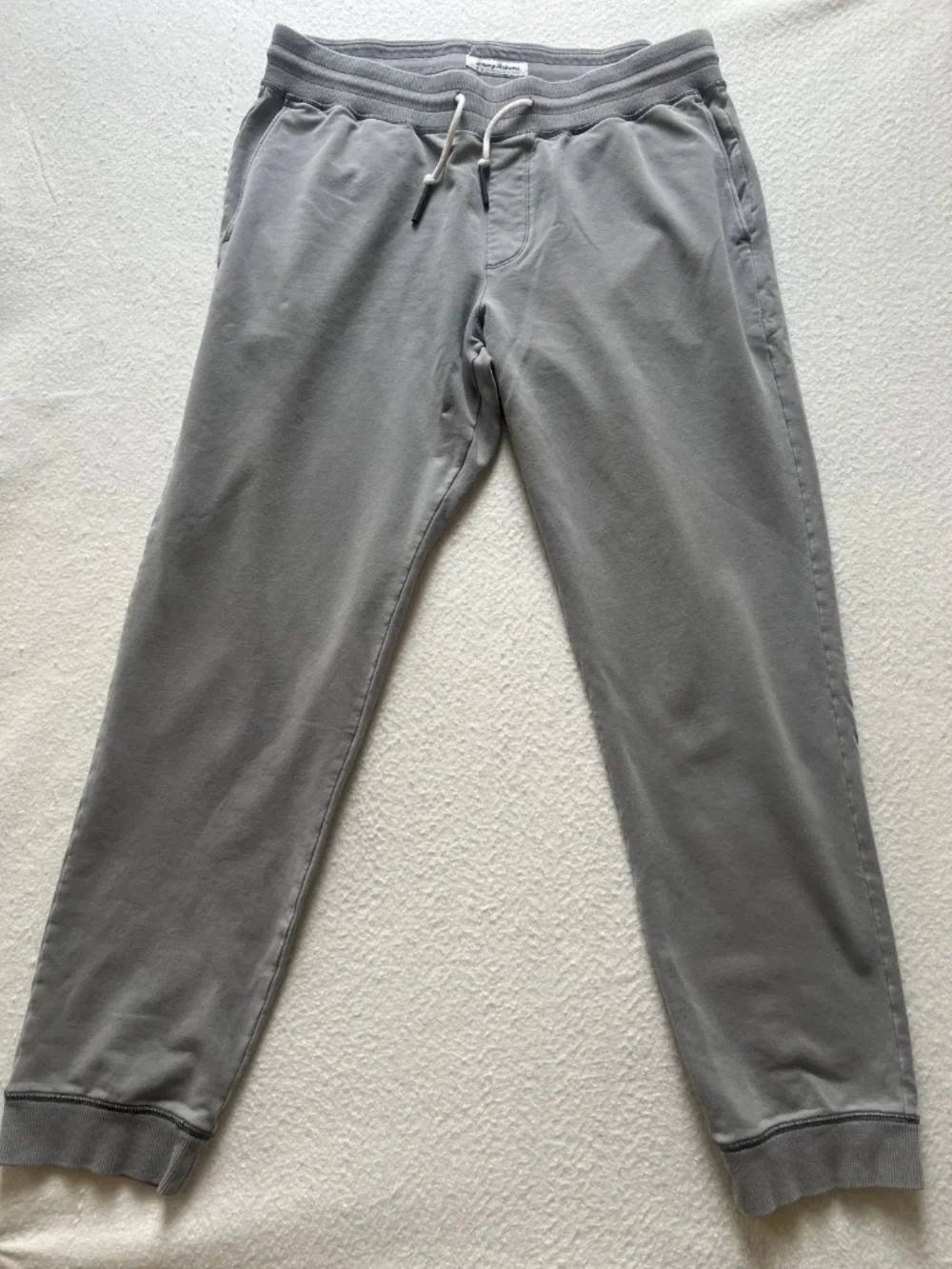 Tommy Bahama Gray Sweatpants Mans size L